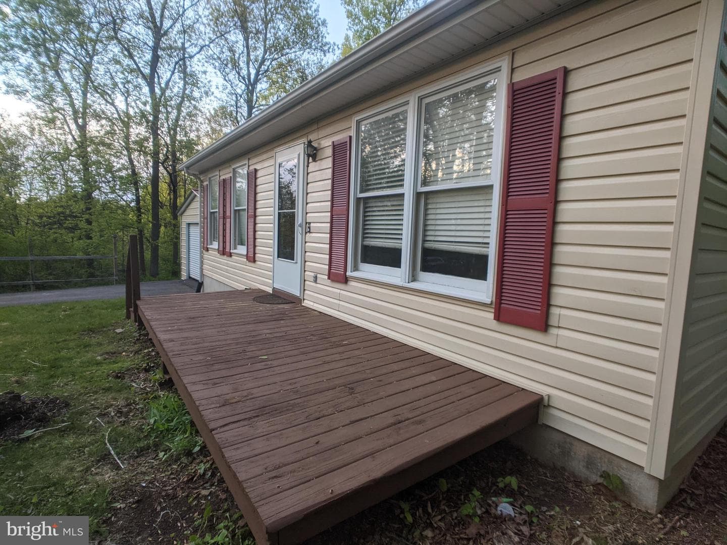 144 Hunter Avenue photo 18