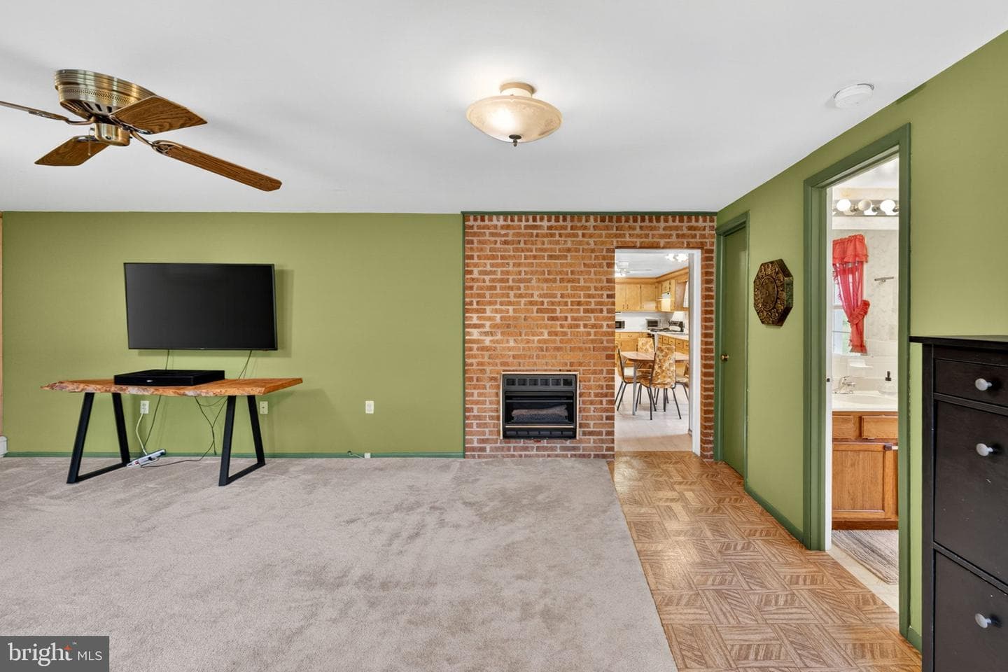 85 S Poes Road photo 43