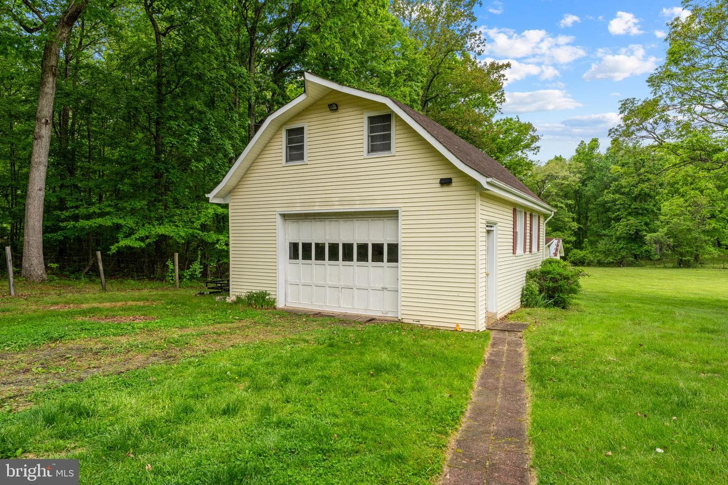85 S Poes Road photo 8