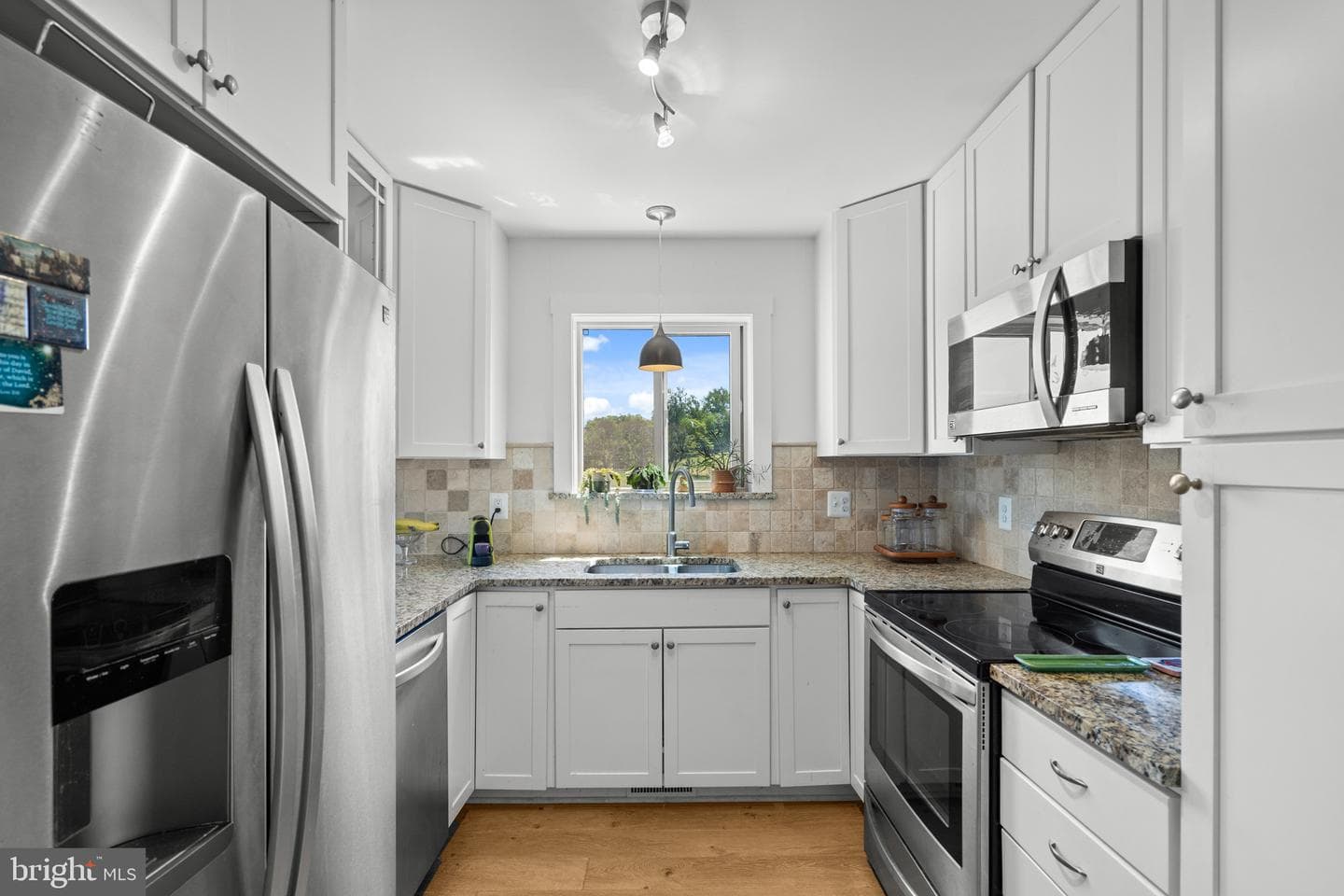 23 White Horse Hill Lane photo 39