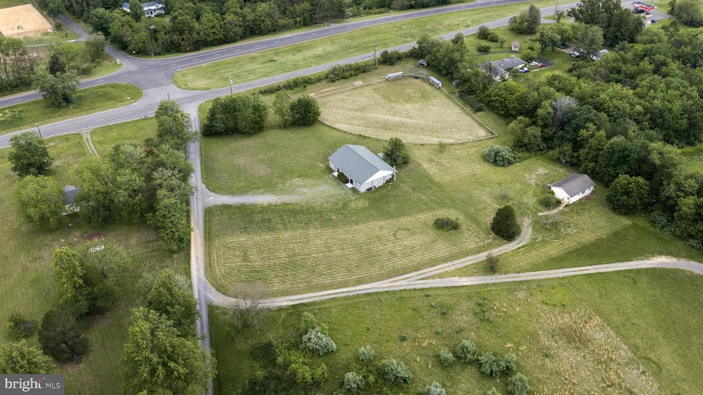 9 Payne Lane photo 31