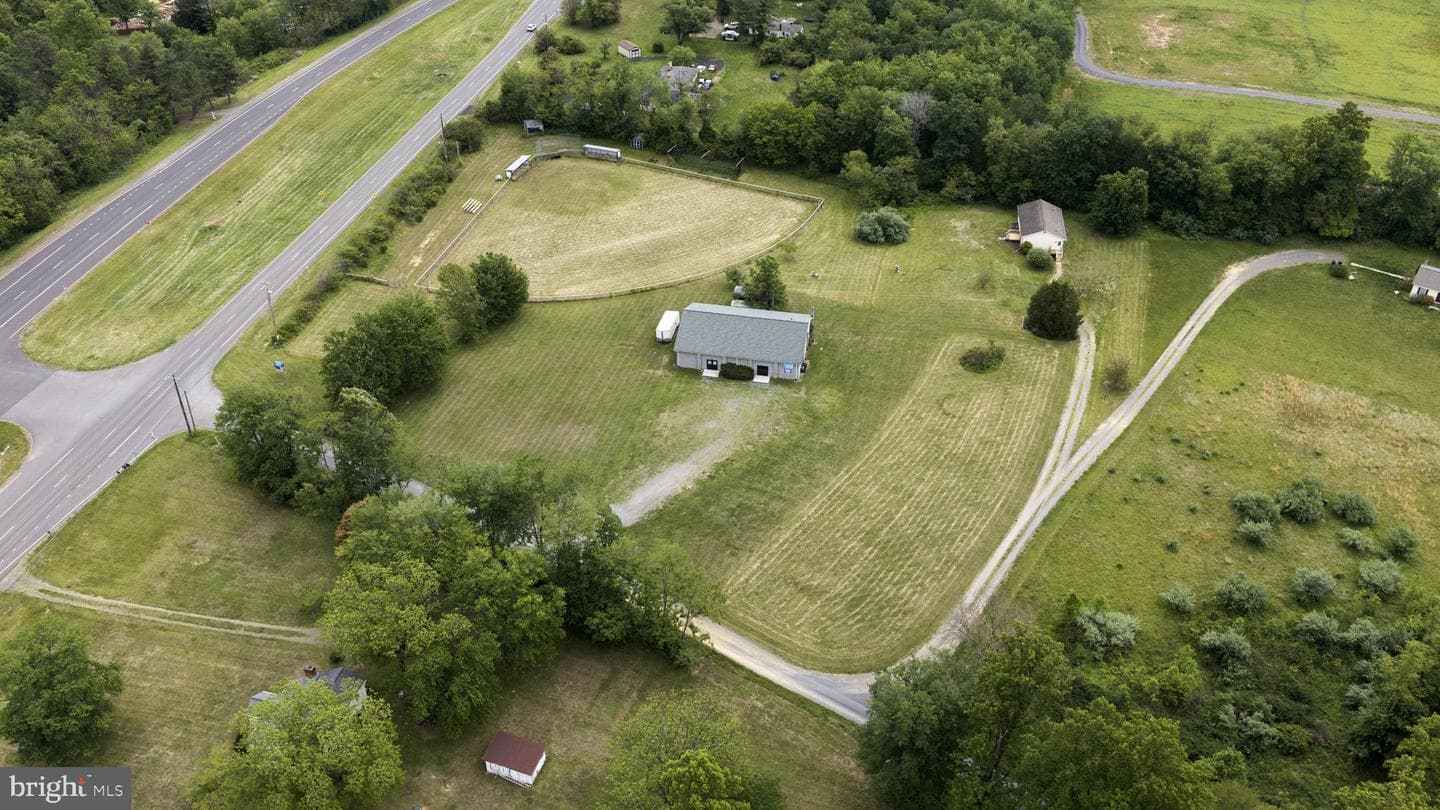 9 Payne Lane photo 37