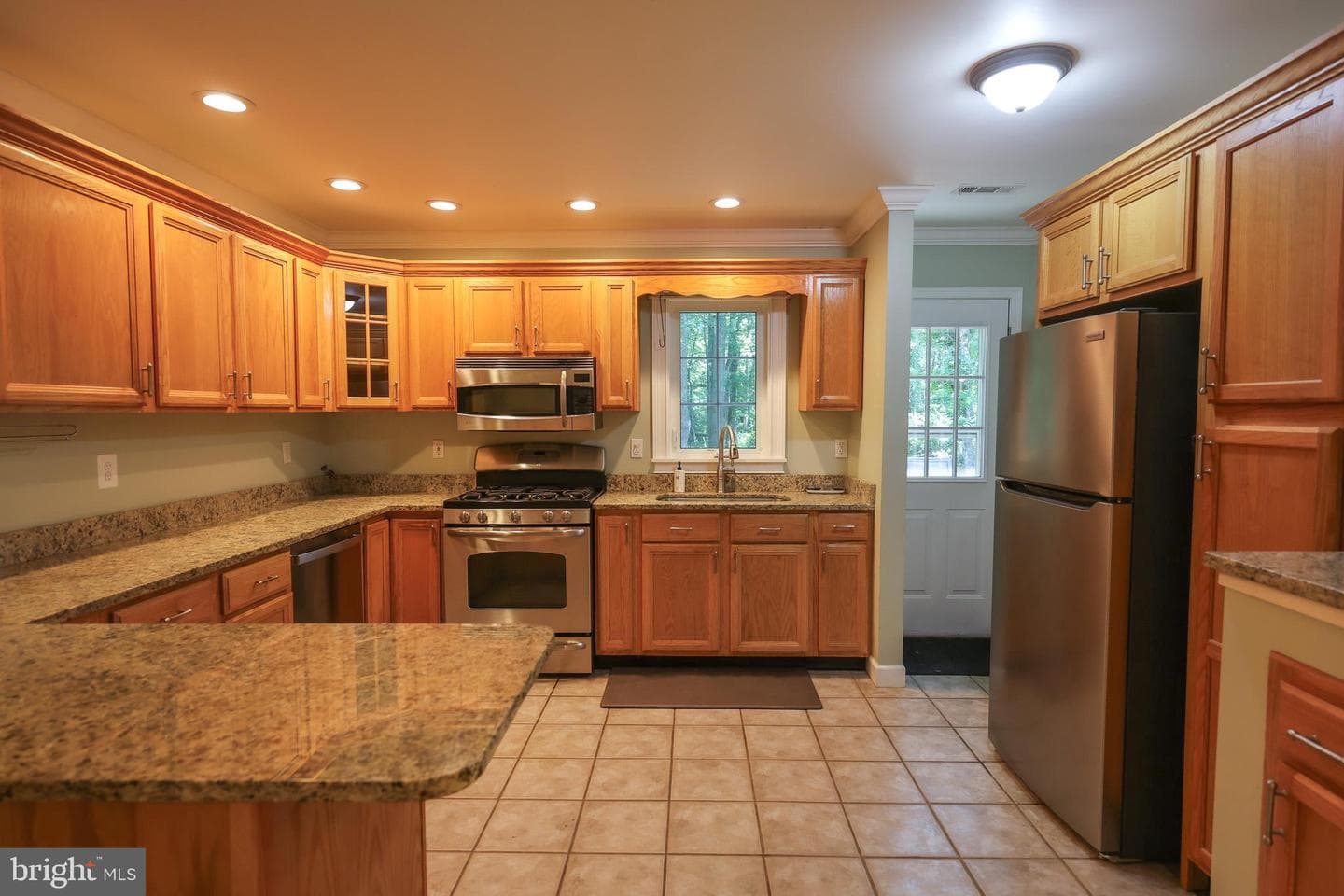 14555 Lee Highway photo 14
