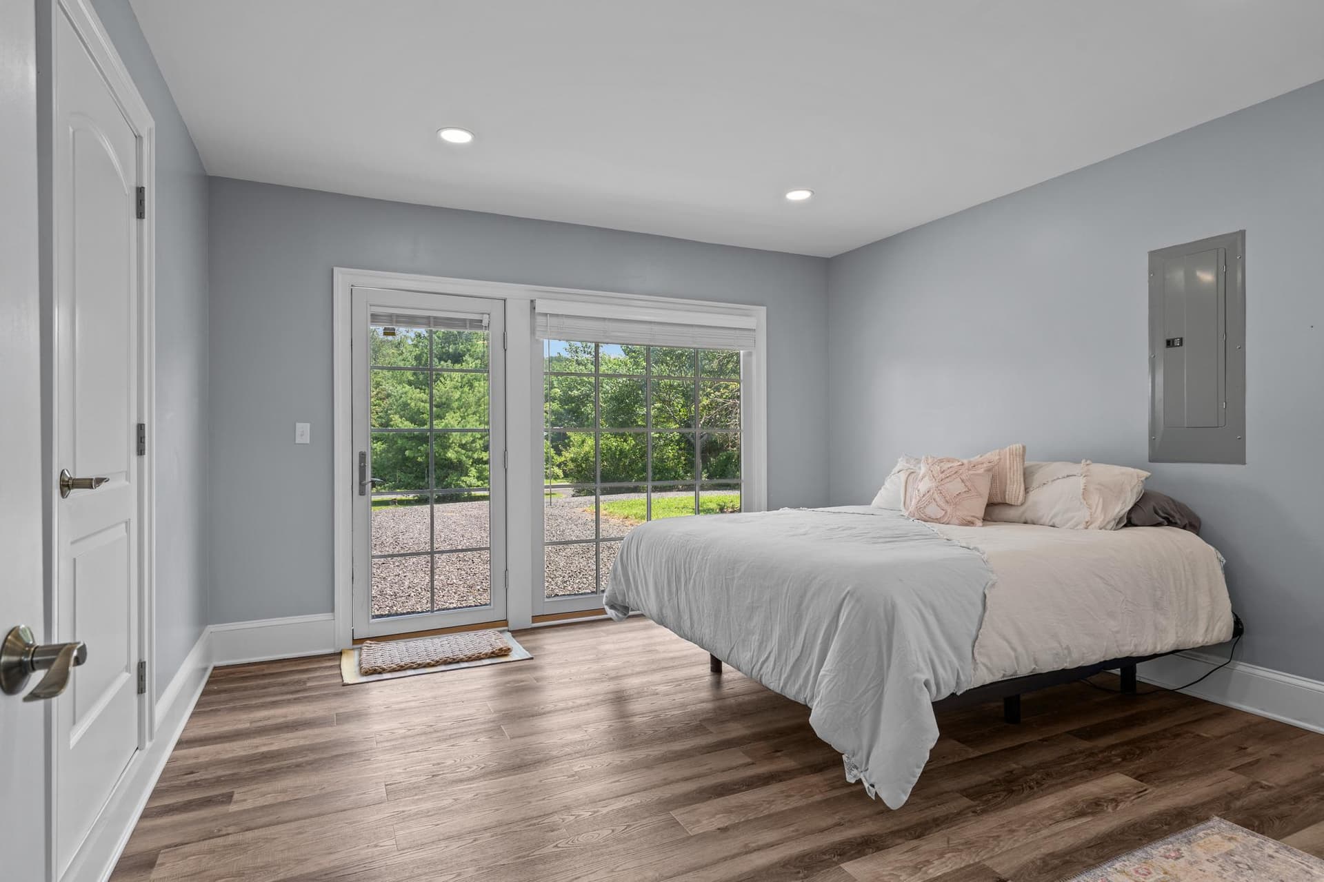 889 Ft Valley Road photo 16