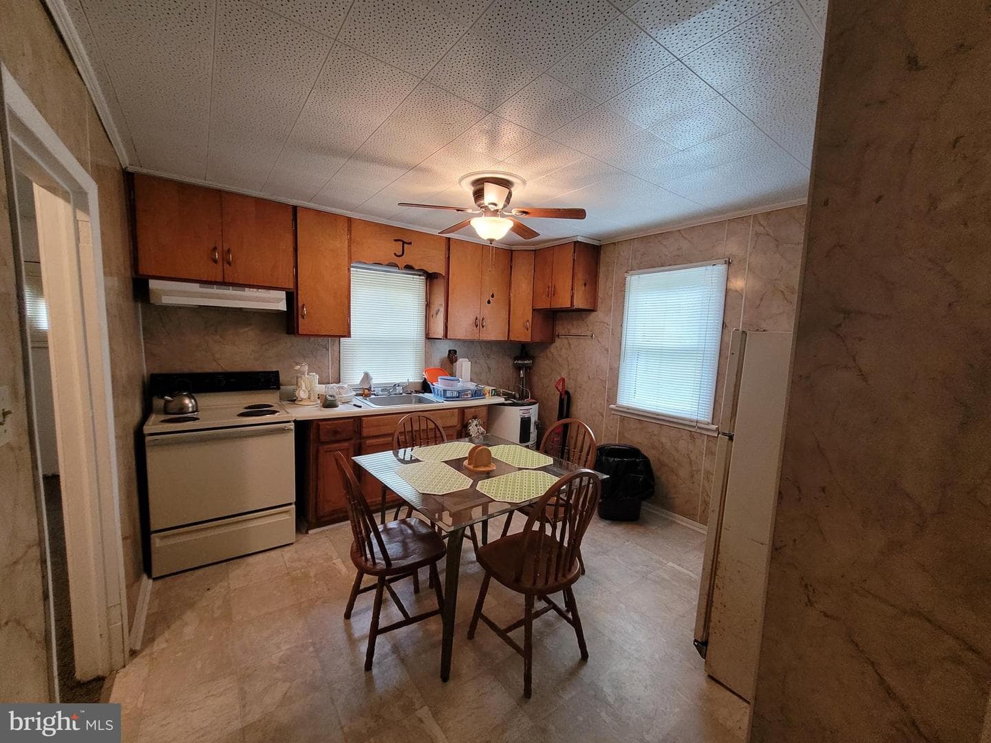 137 Shelton Lane photo 10