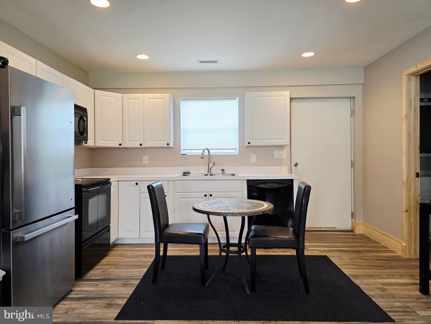 2256 Maon Road photo 4