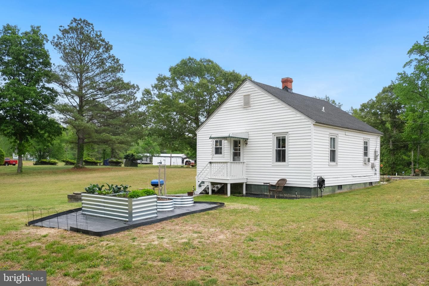 1253 Mulberry Rd photo 3