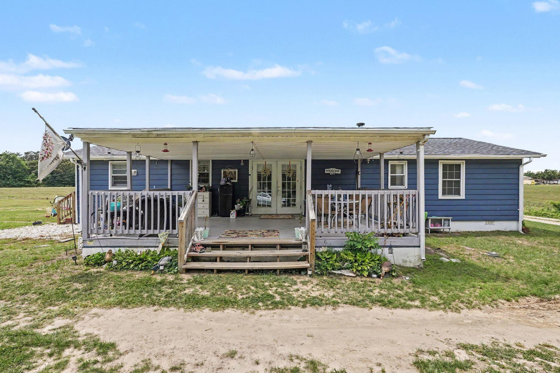 315 Murphys Place photo 24