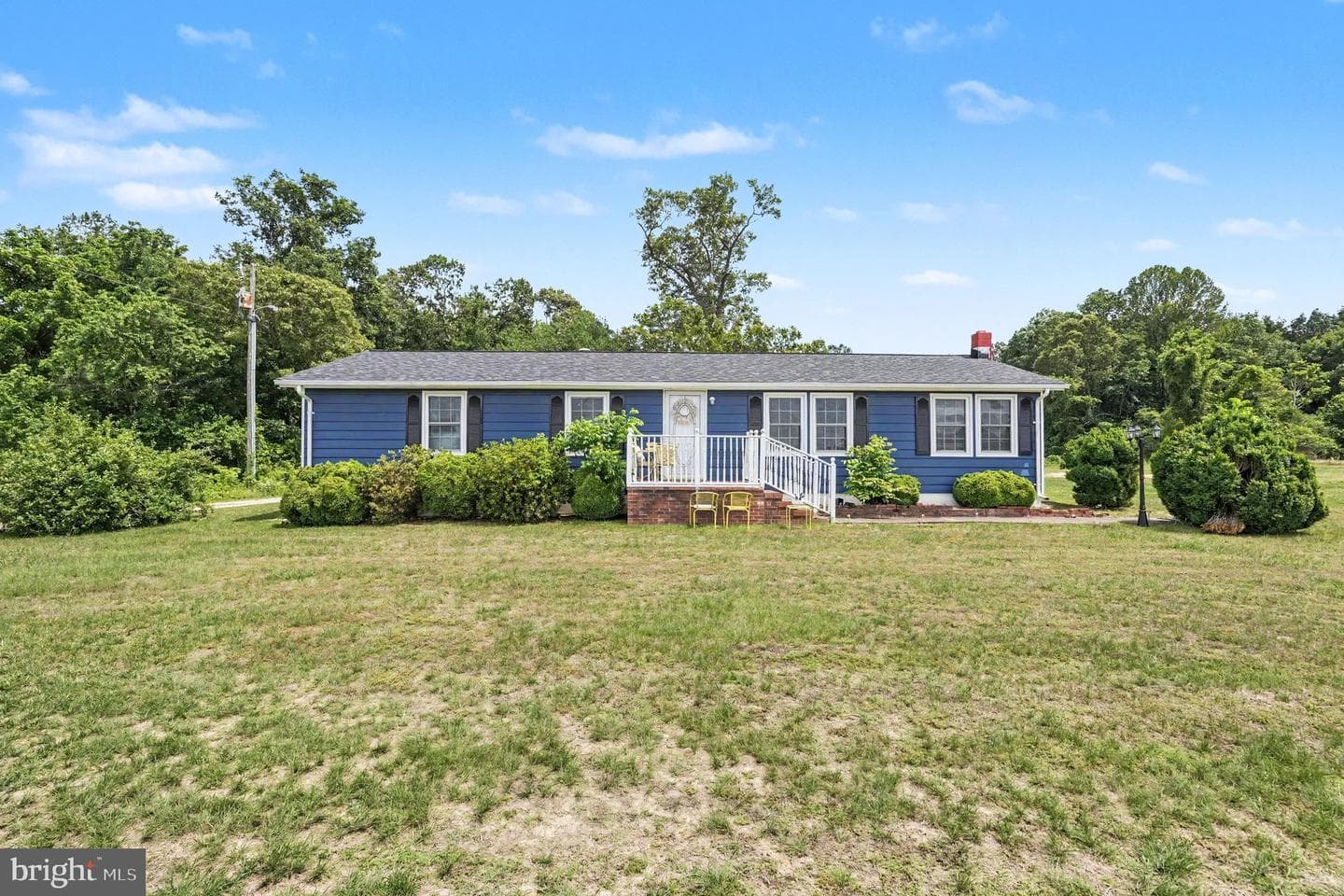 315 Murphys Place photo 3