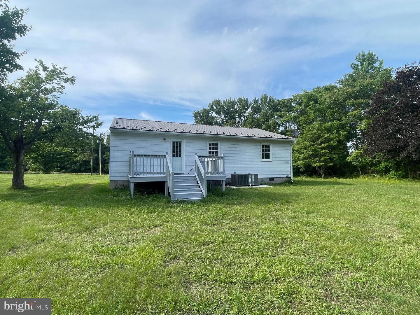 1812 Snyder Road, Warsaw