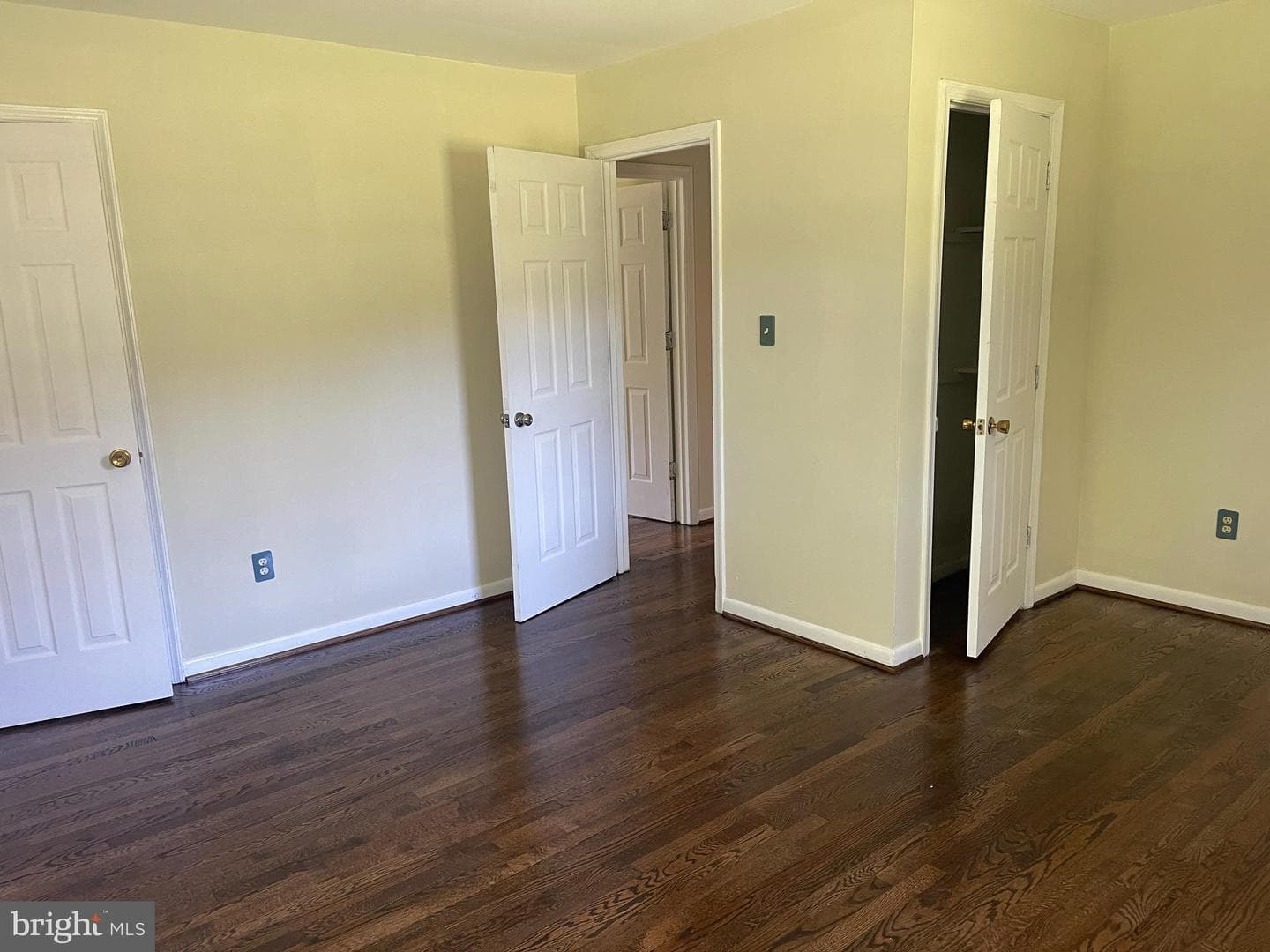 1812 Snyder Road photo 9