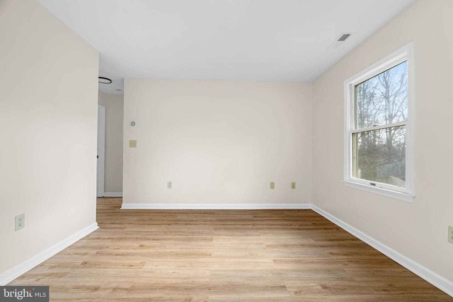 328 Monument Drive photo 14