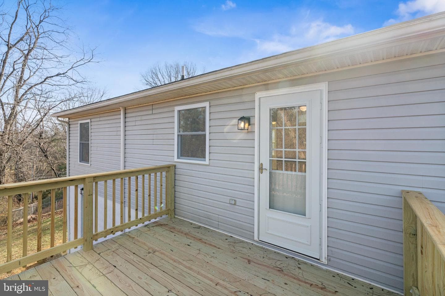 328 Monument Drive photo 25