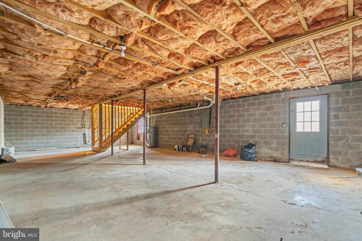 328 Monument Drive photo 35