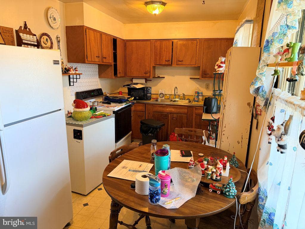 312 Devon Road photo 10