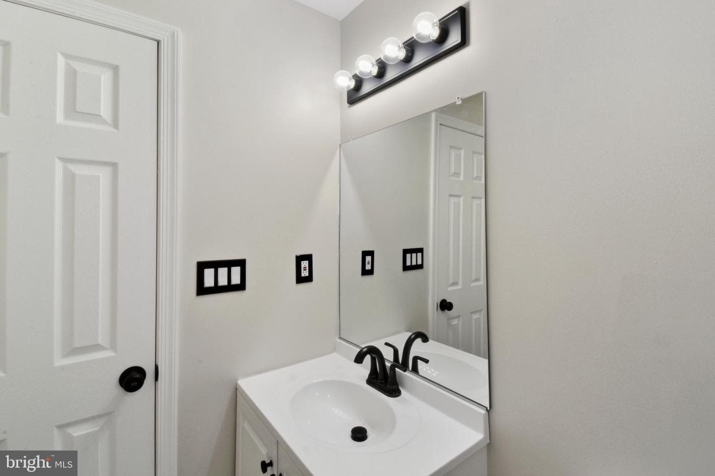620 B Street photo 14