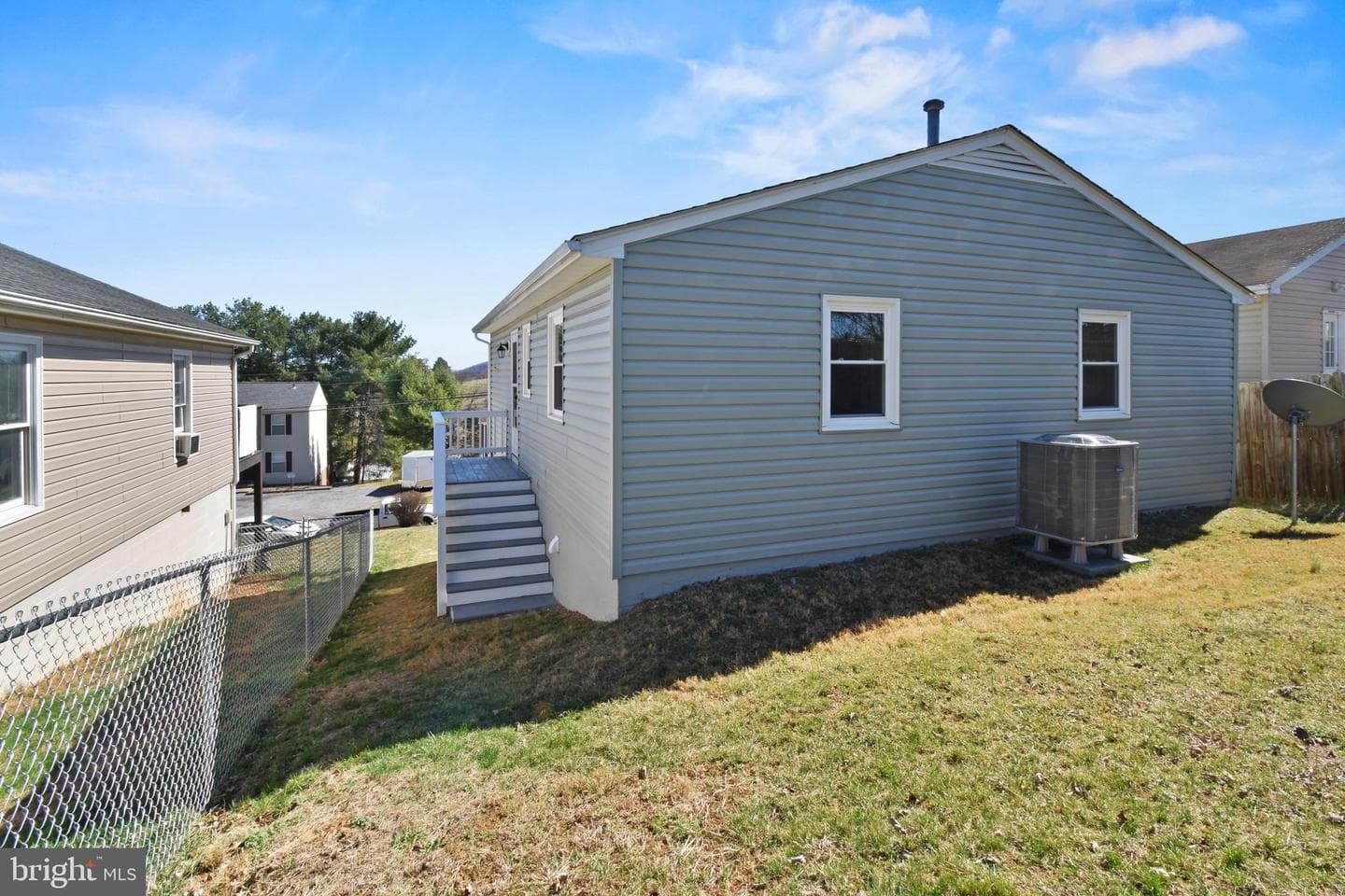620 B Street photo 25