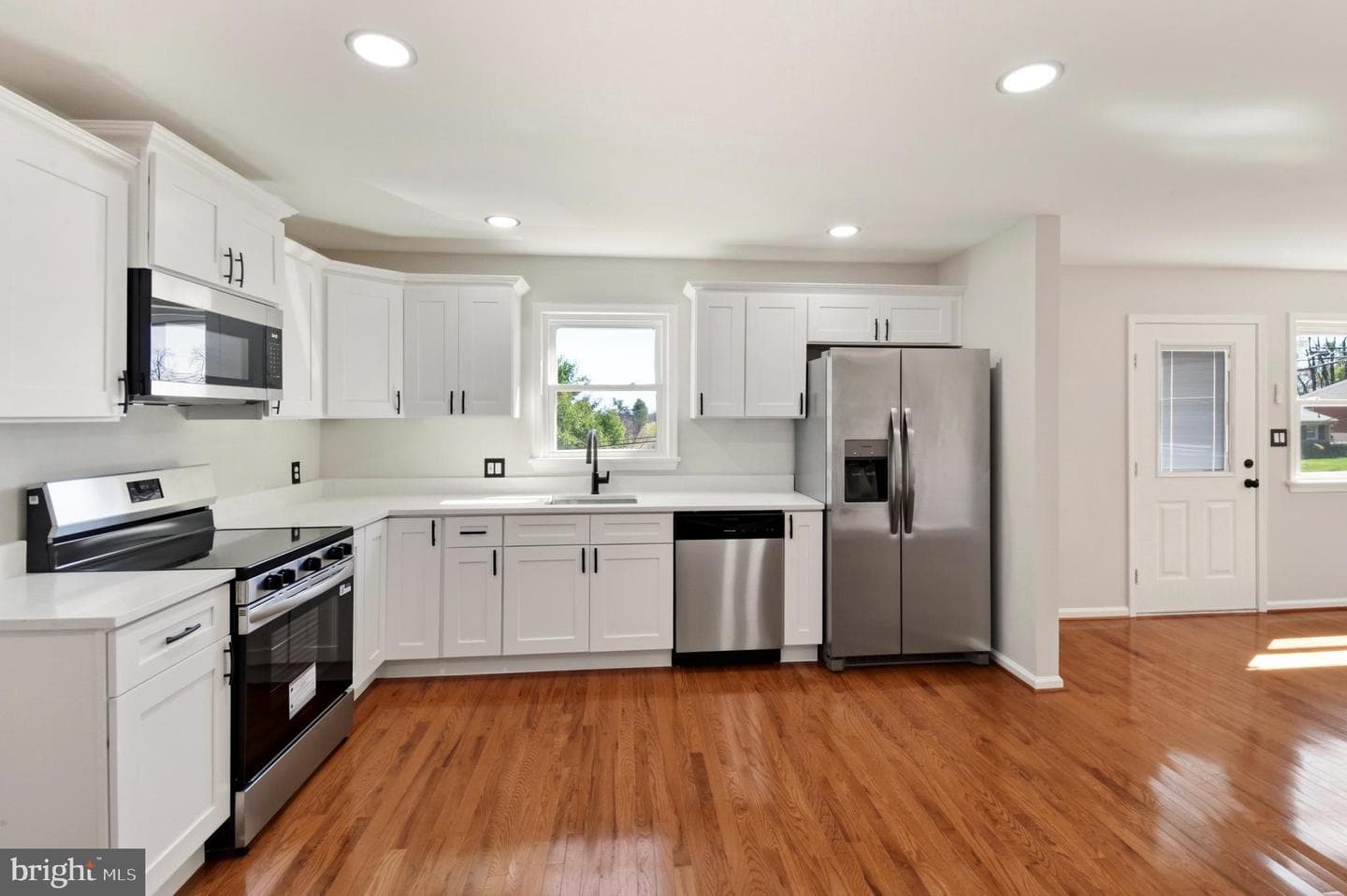 620 B Street photo 3