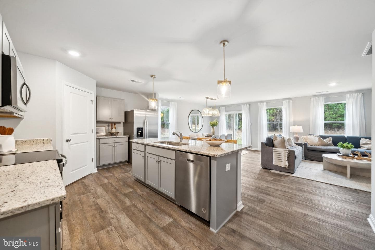 16 River Oak Drive photo 4