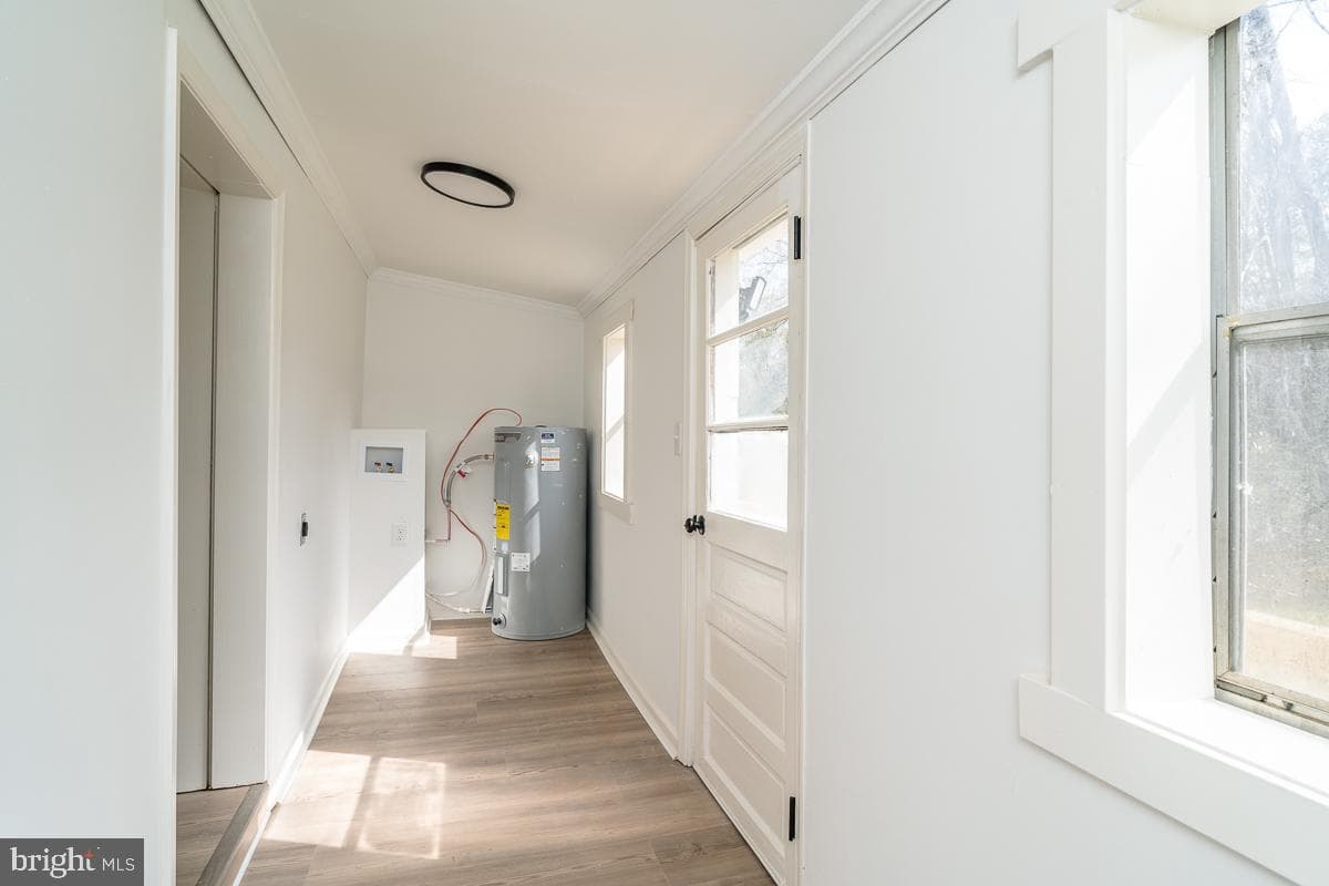 537 Straith Street photo 12