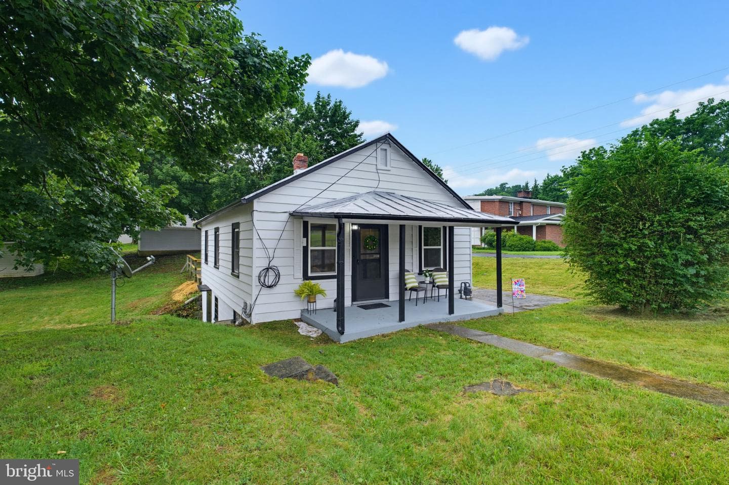 601 Grubert Avenue photo 5