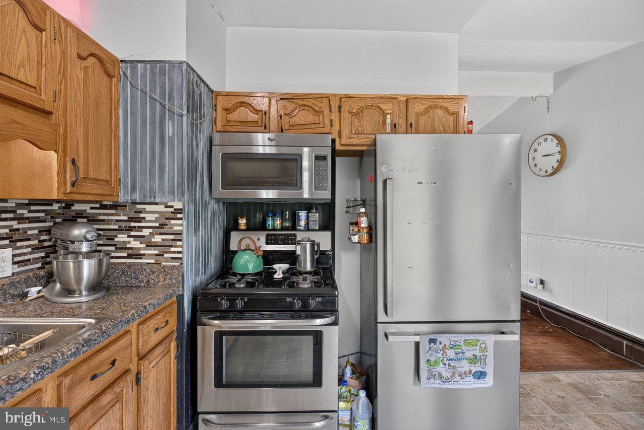2397 Highview Circle photo 13