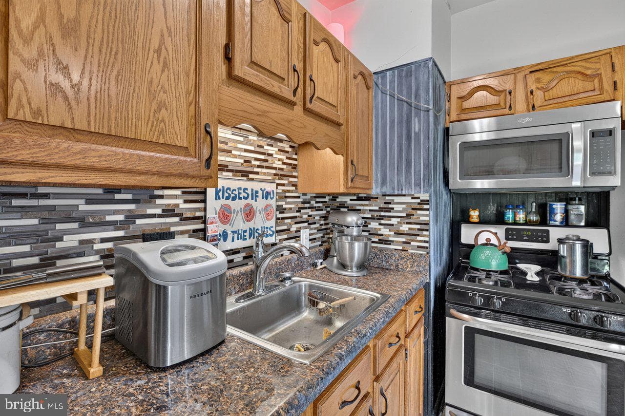 2397 Highview Circle photo 15