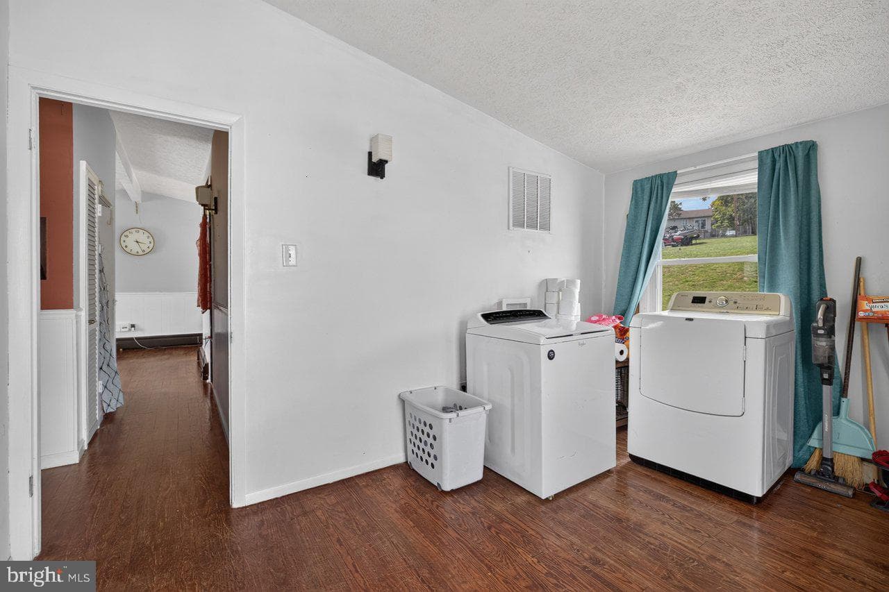 2397 Highview Circle photo 25