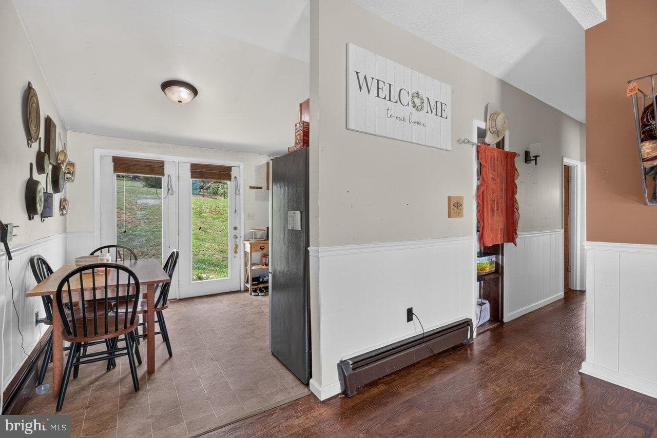 2397 Highview Circle photo 9