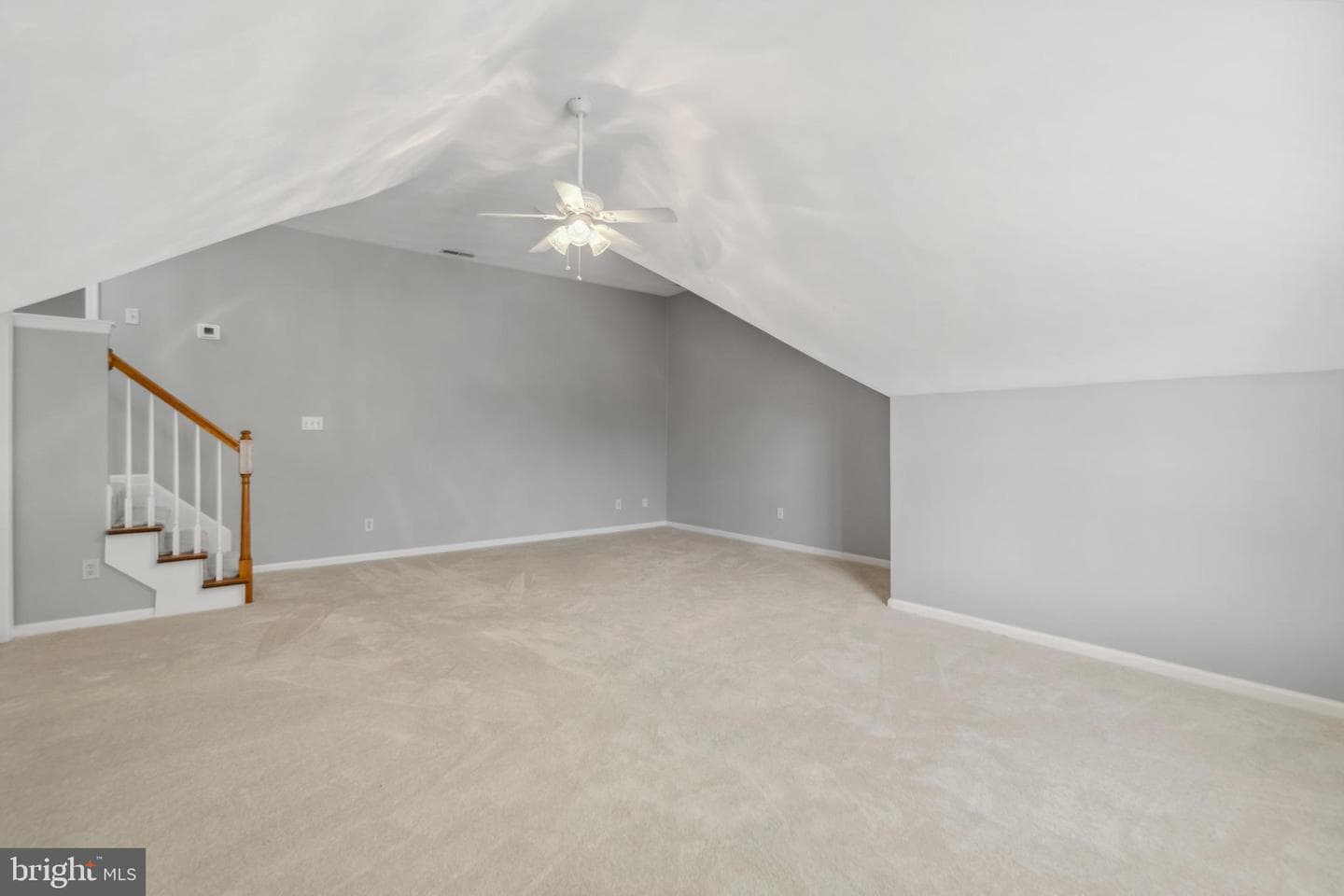 3113 Caroline Crescent photo 32