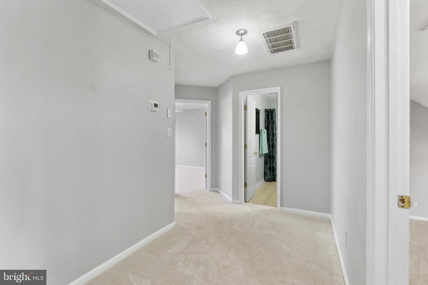 3113 Caroline Crescent photo 39