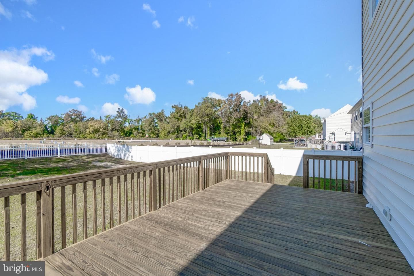 3113 Caroline Crescent photo 41