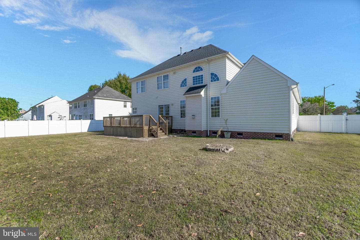 3113 Caroline Crescent photo 43