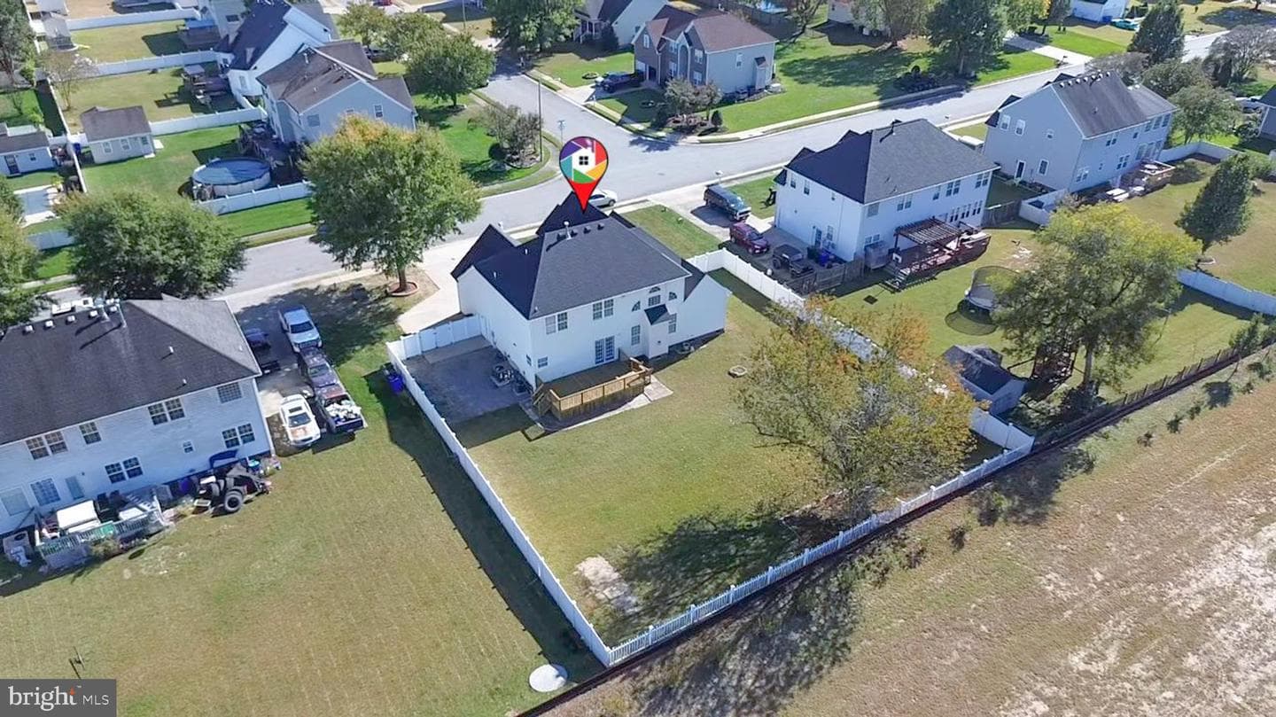 3113 Caroline Crescent photo 54