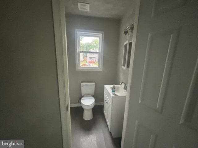 1003 Freeney Avenue photo 10