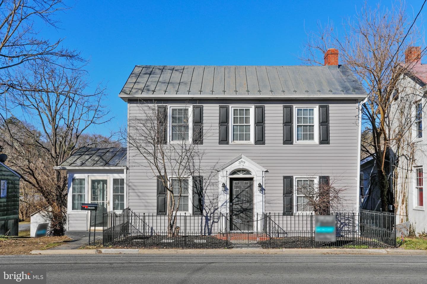 389 N Massanutten Street photo 2