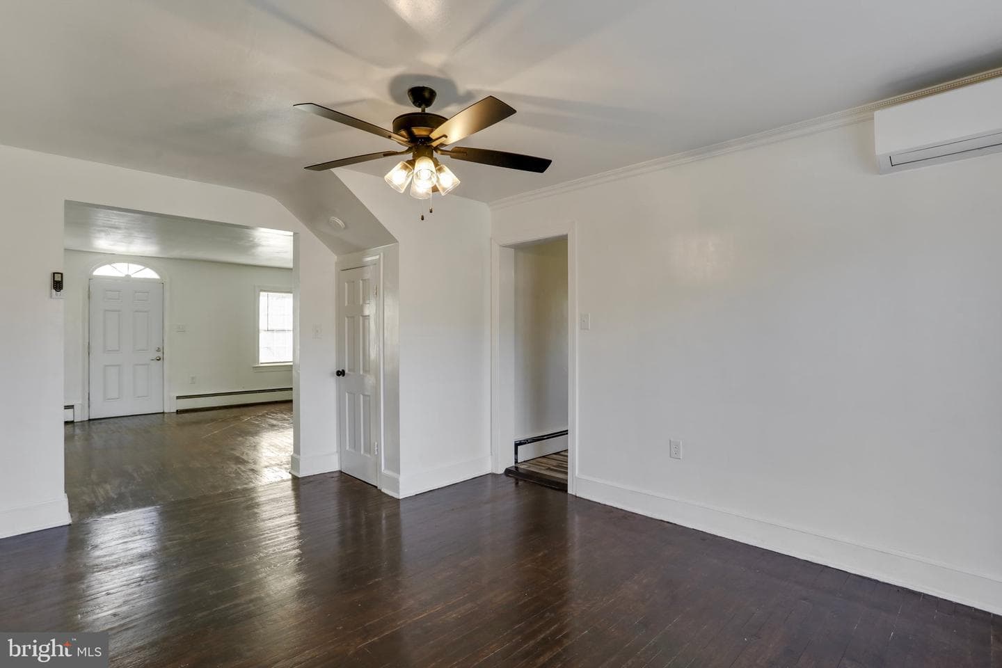 389 N Massanutten Street photo 23