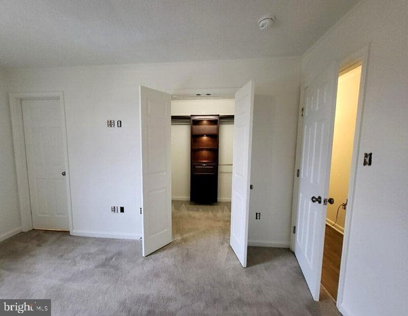 319 Breckenridge Court photo 13