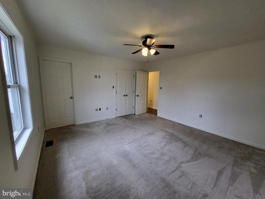 319 Breckenridge Court photo 15