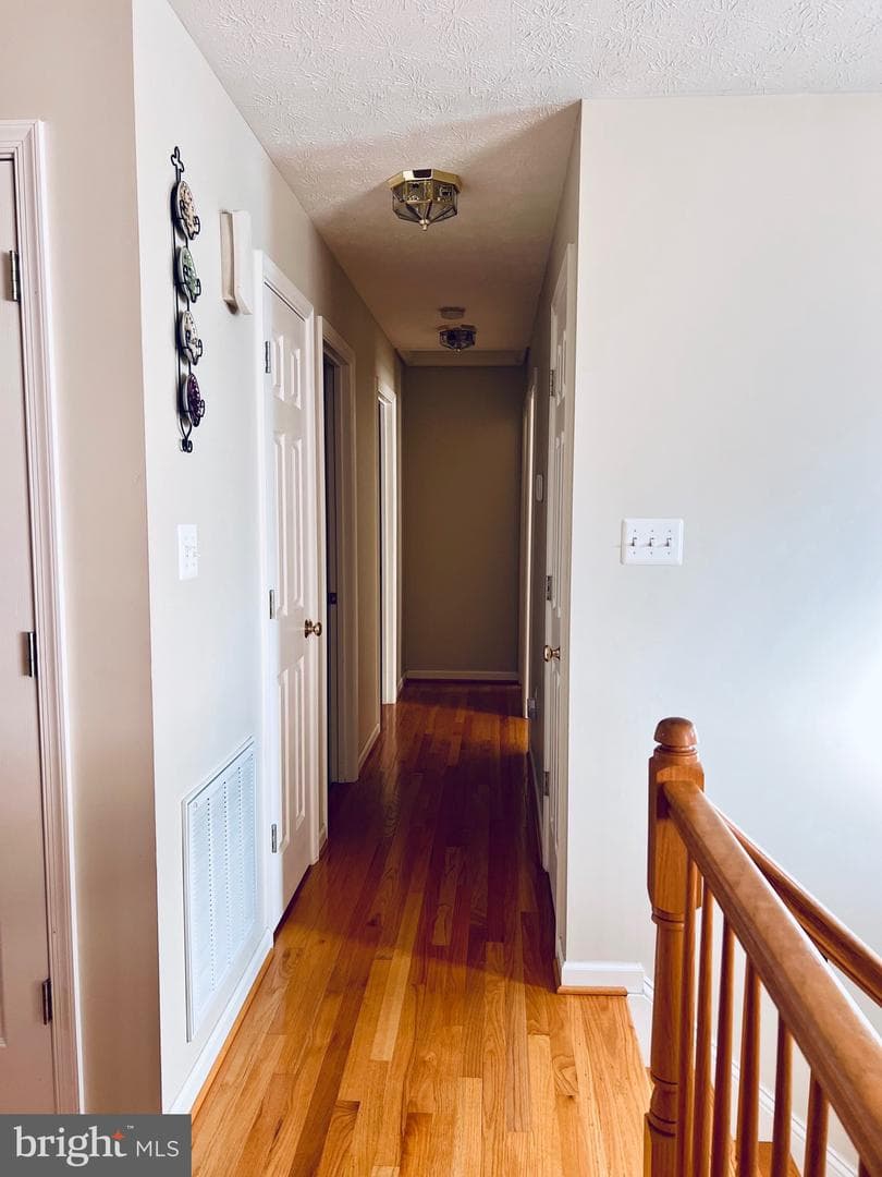 88 Friendship Court photo 16