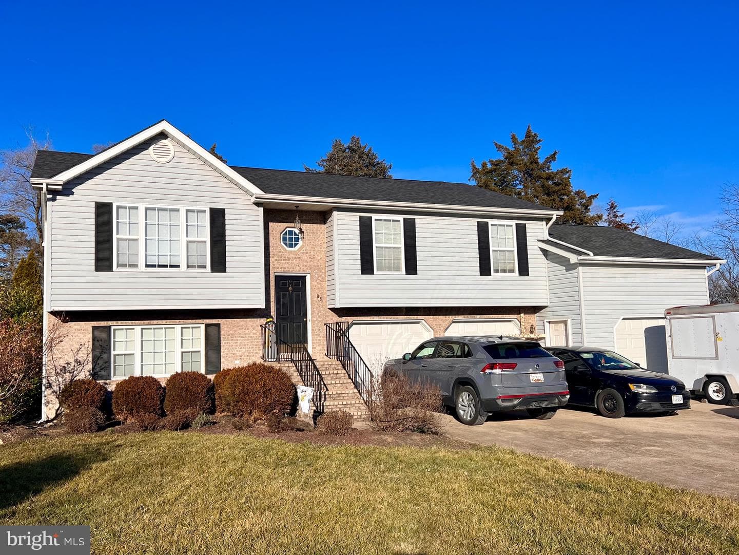 88 Friendship Court photo 4