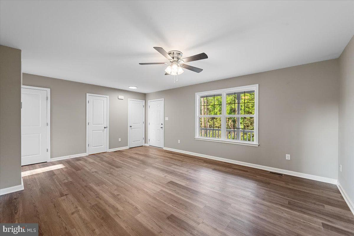 386 Crim Drive photo 10