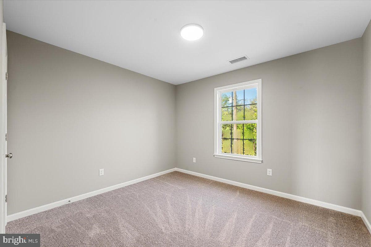 386 Crim Drive photo 22