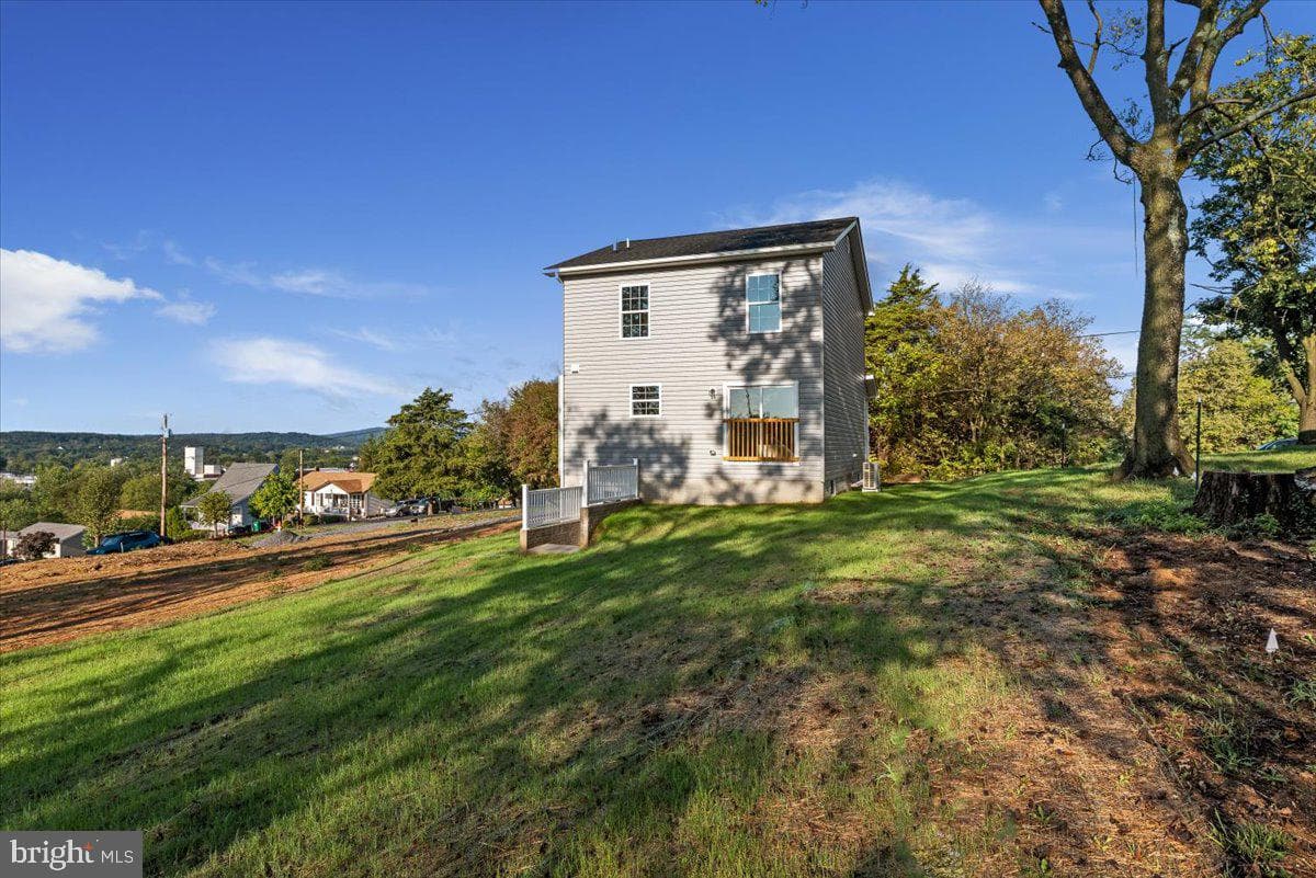 386 Crim Drive photo 27
