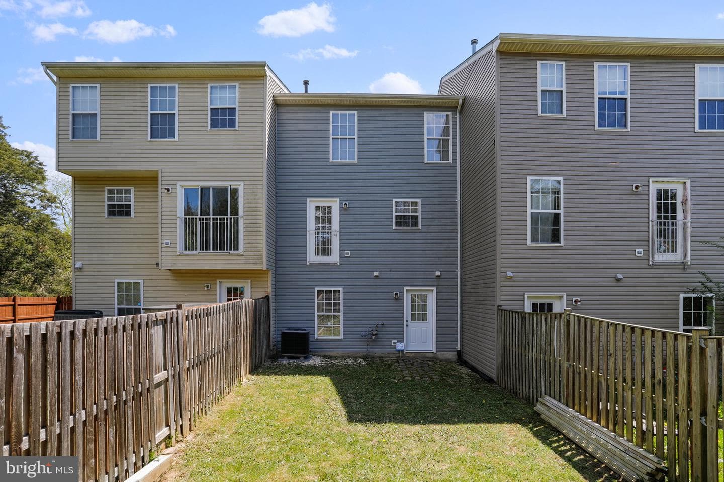 509 Frontier Fort Lane photo 3