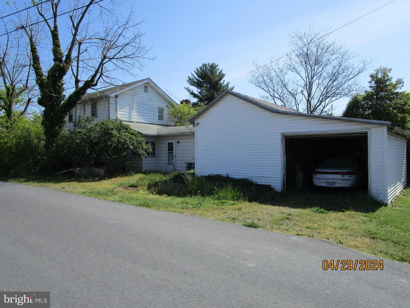 914 E King Street photo 3