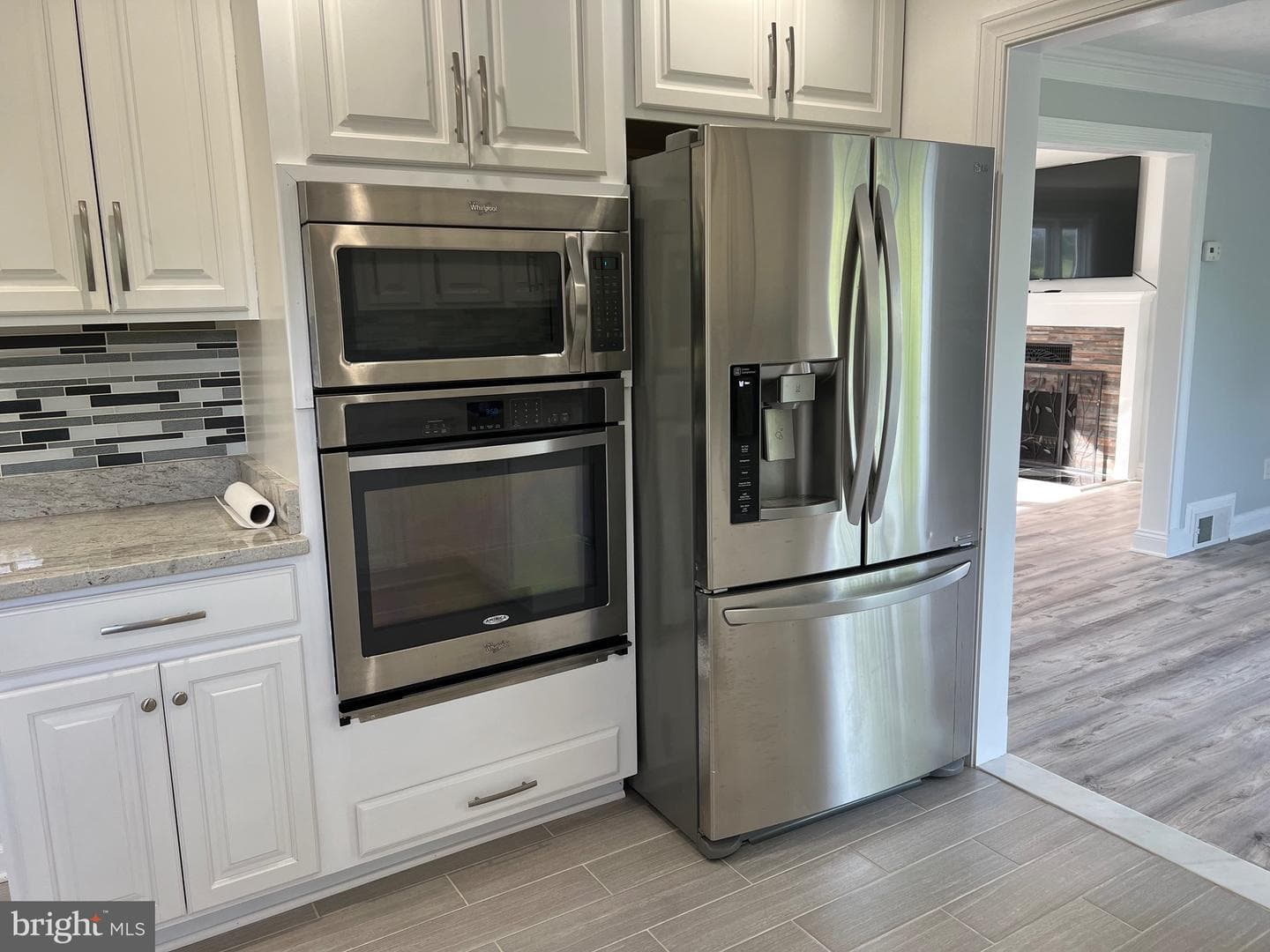 332 N Lee Street photo 13