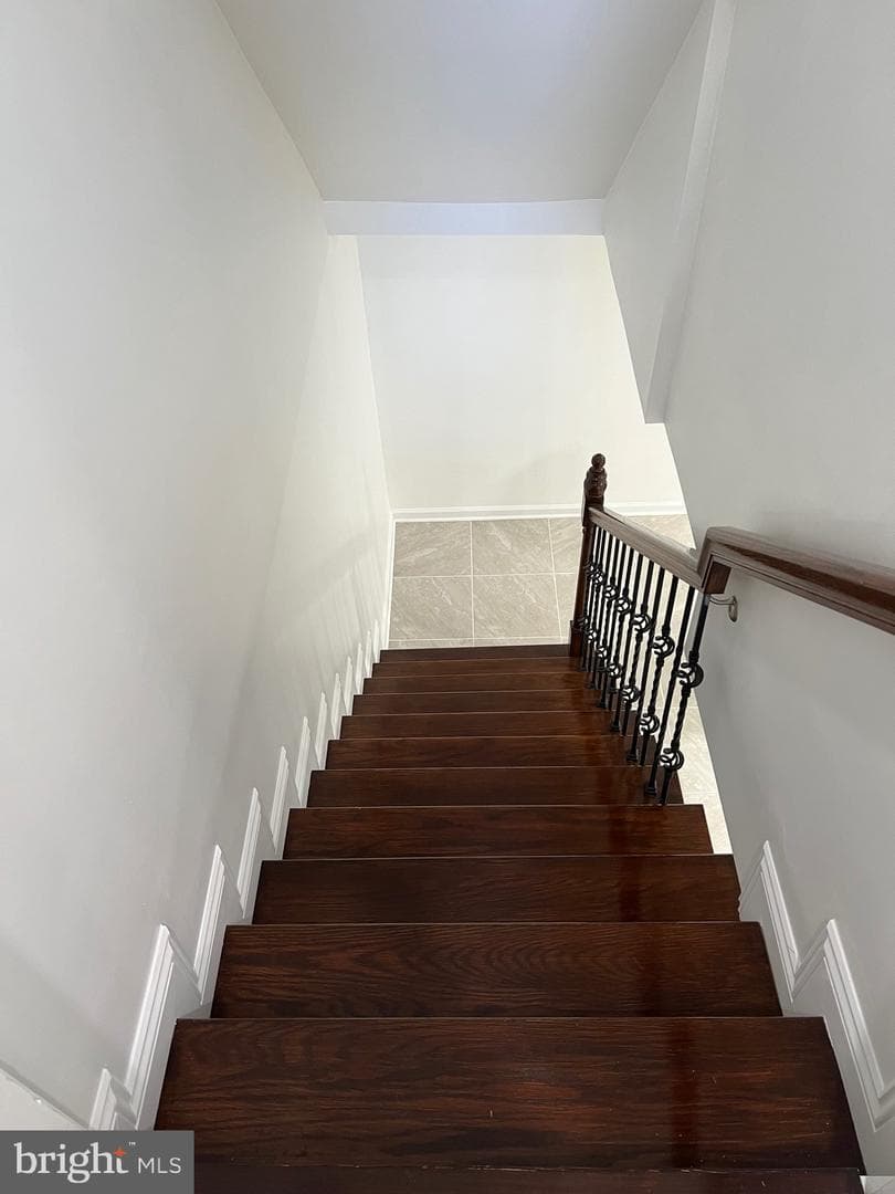 332 N Lee Street photo 27