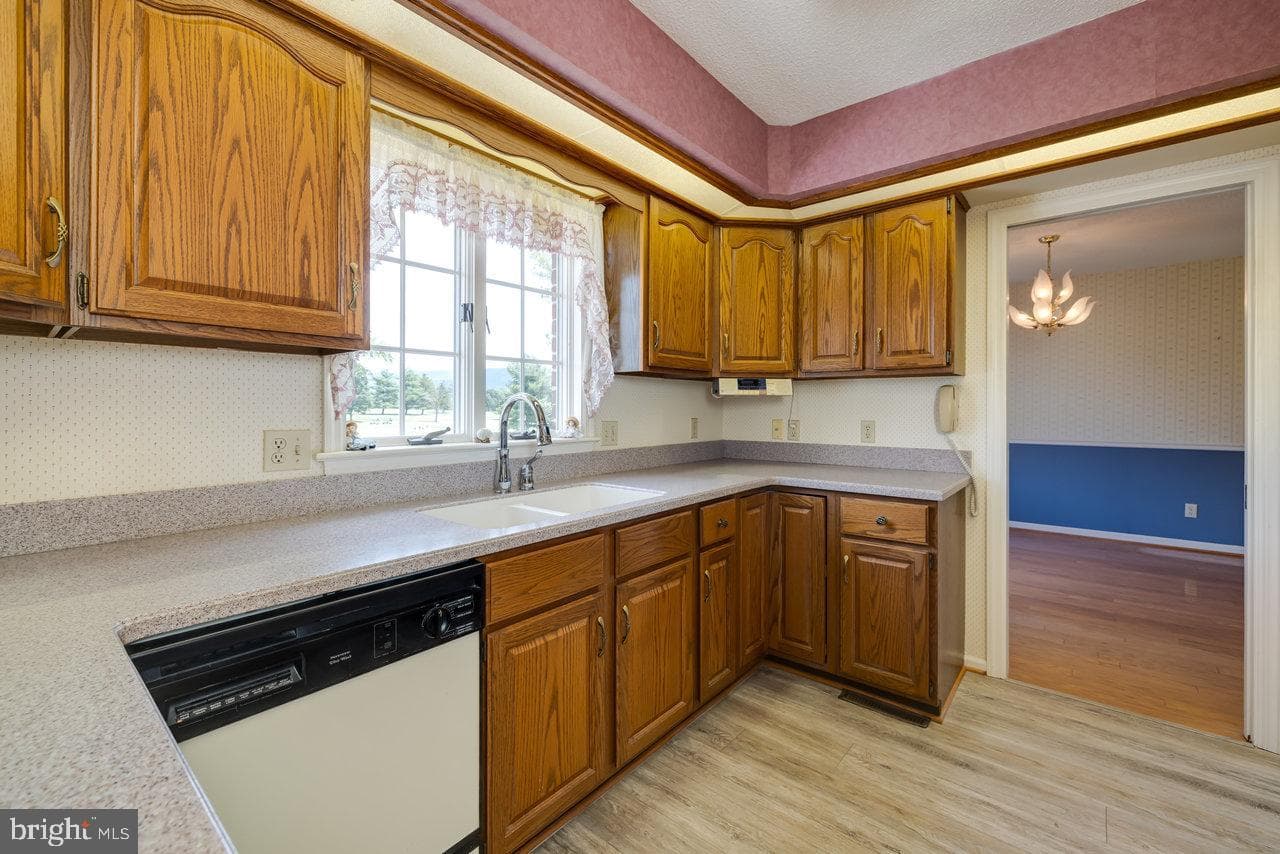 198 Shenvalee Drive photo 21