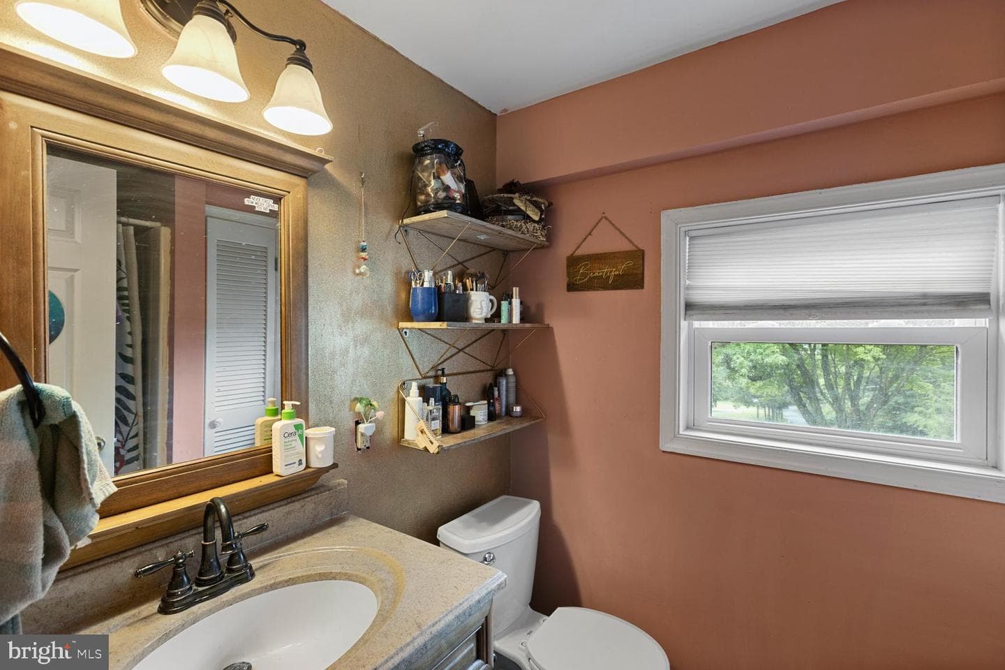 407 Sherman Road photo 32